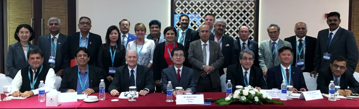 축소1 Asia Board & key members with David Fisher after the AGM.JPG